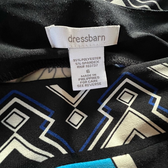 Dress - Picture 3 of 3